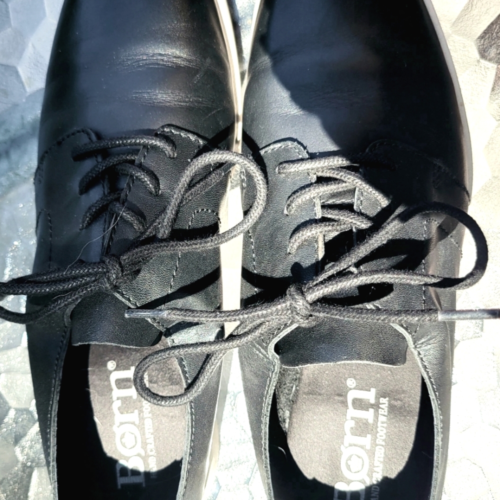 Born Soft Leather Black Oxfords Sz 8 VGC